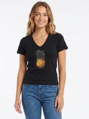 Acme Black V-Neck Pineapple Graphic Tee - Women Large